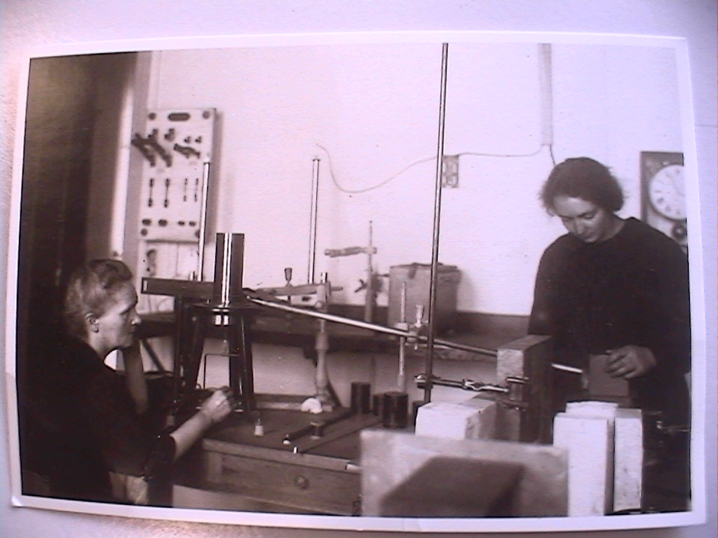Marie Curie et sa fille  Irène